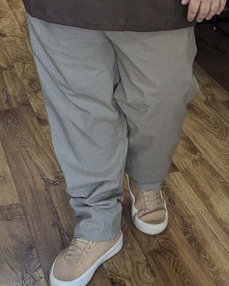 Calça sarja c/ elastano